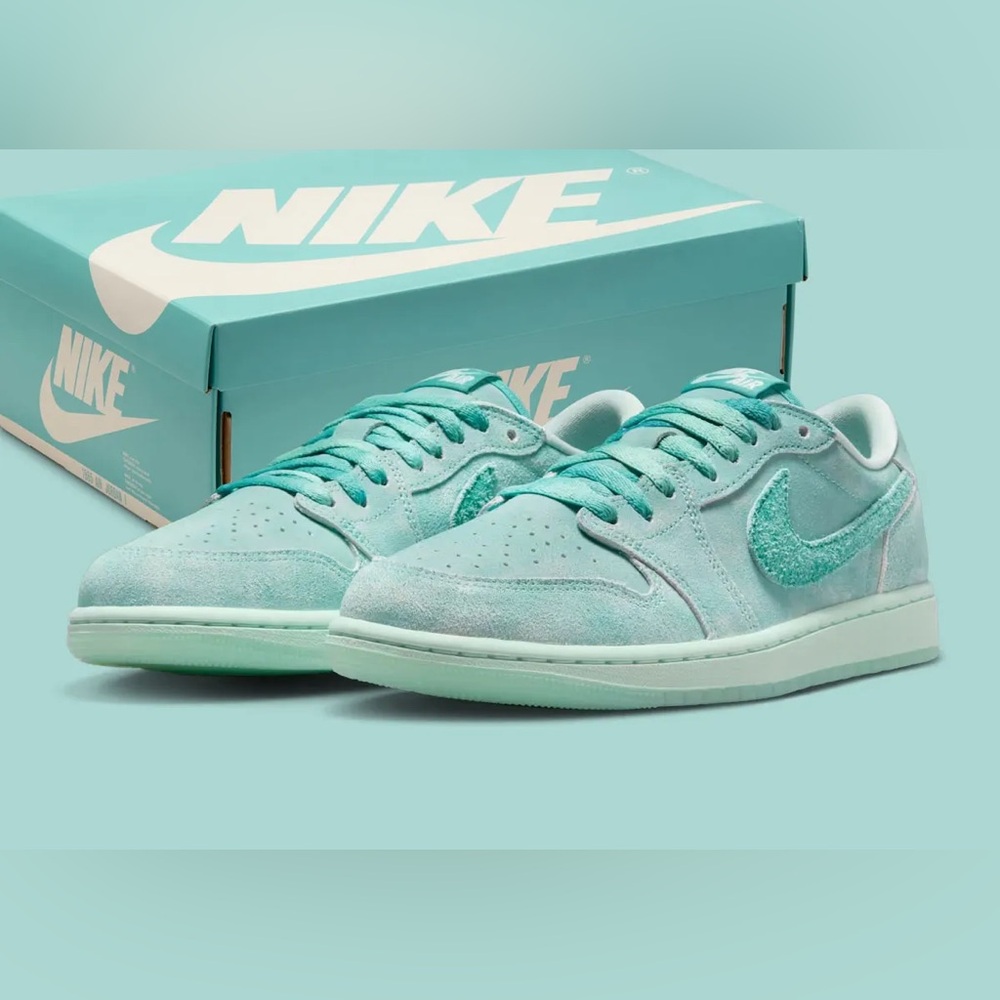 NEW Jordan 1 Retro Low OG Washed Teal Women’s Size 8.5